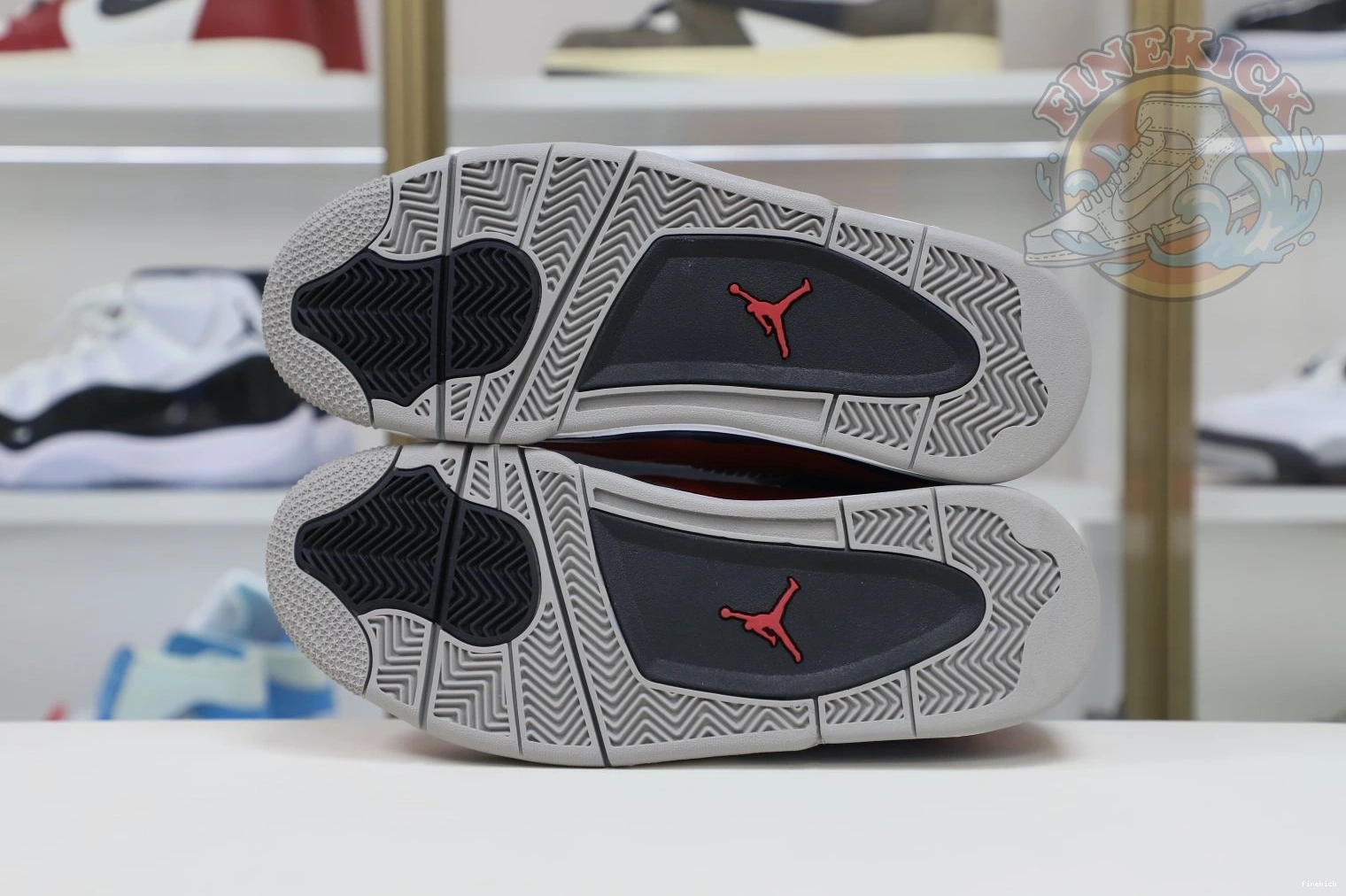 Jordan Air RetroToro Jordan4 Bravo 1202